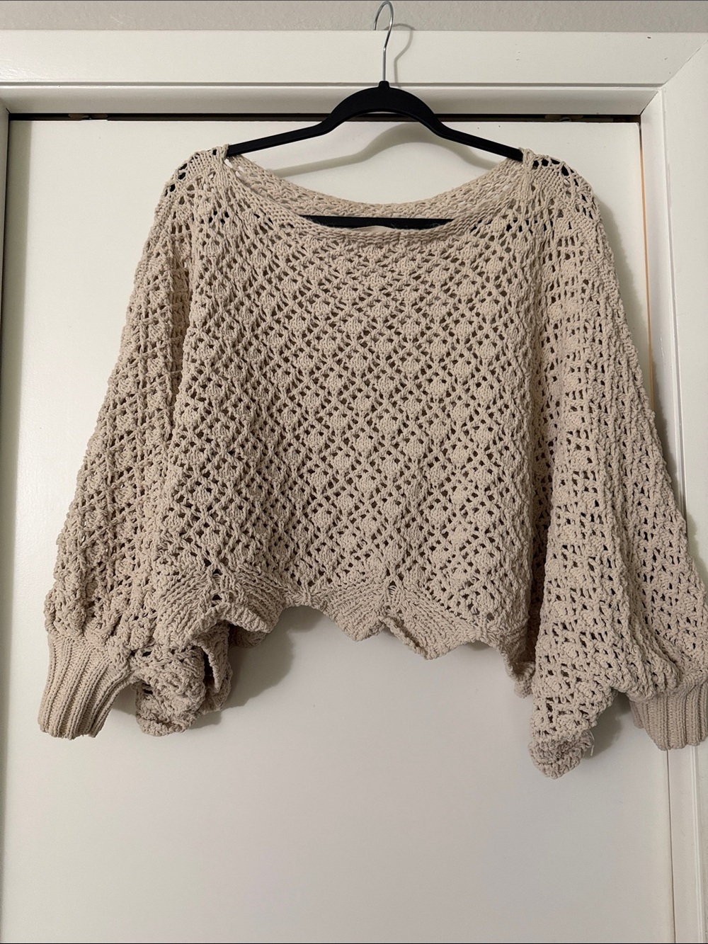 Jessica Simpson Open-Weave Cropped Women's Sweater in Beige